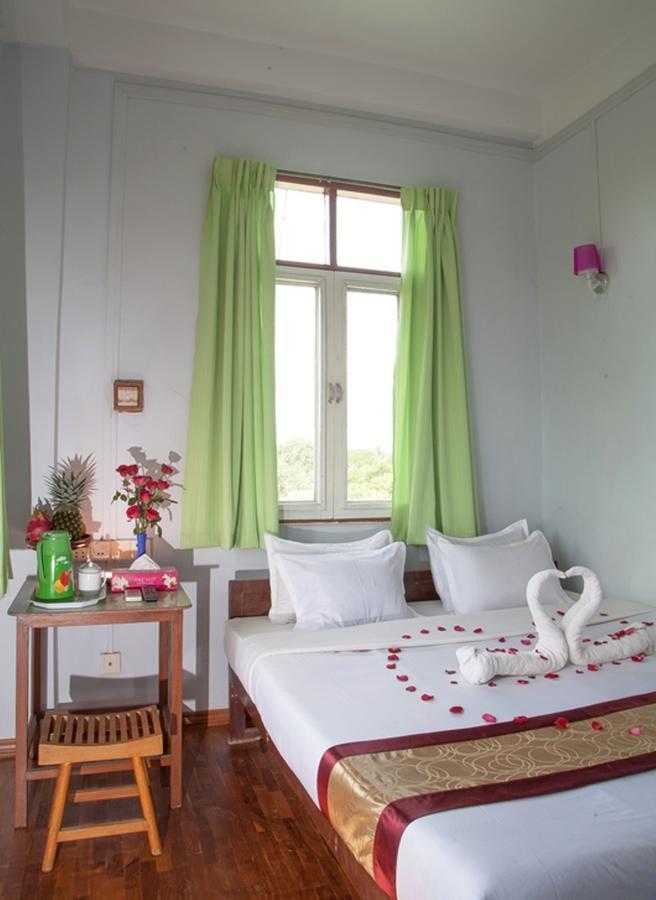 Mother Land Inn 2 Yangon Luaran gambar