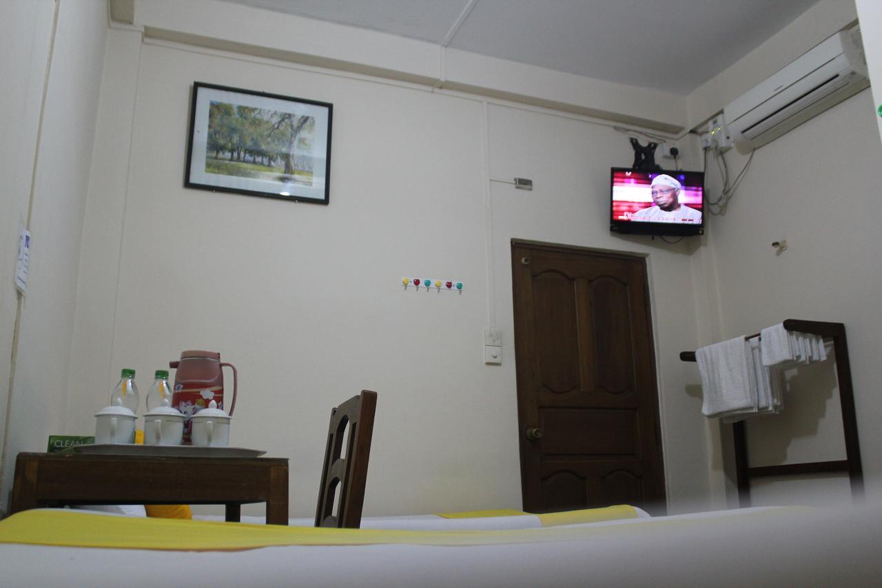 Mother Land Inn 2 Yangon Luaran gambar