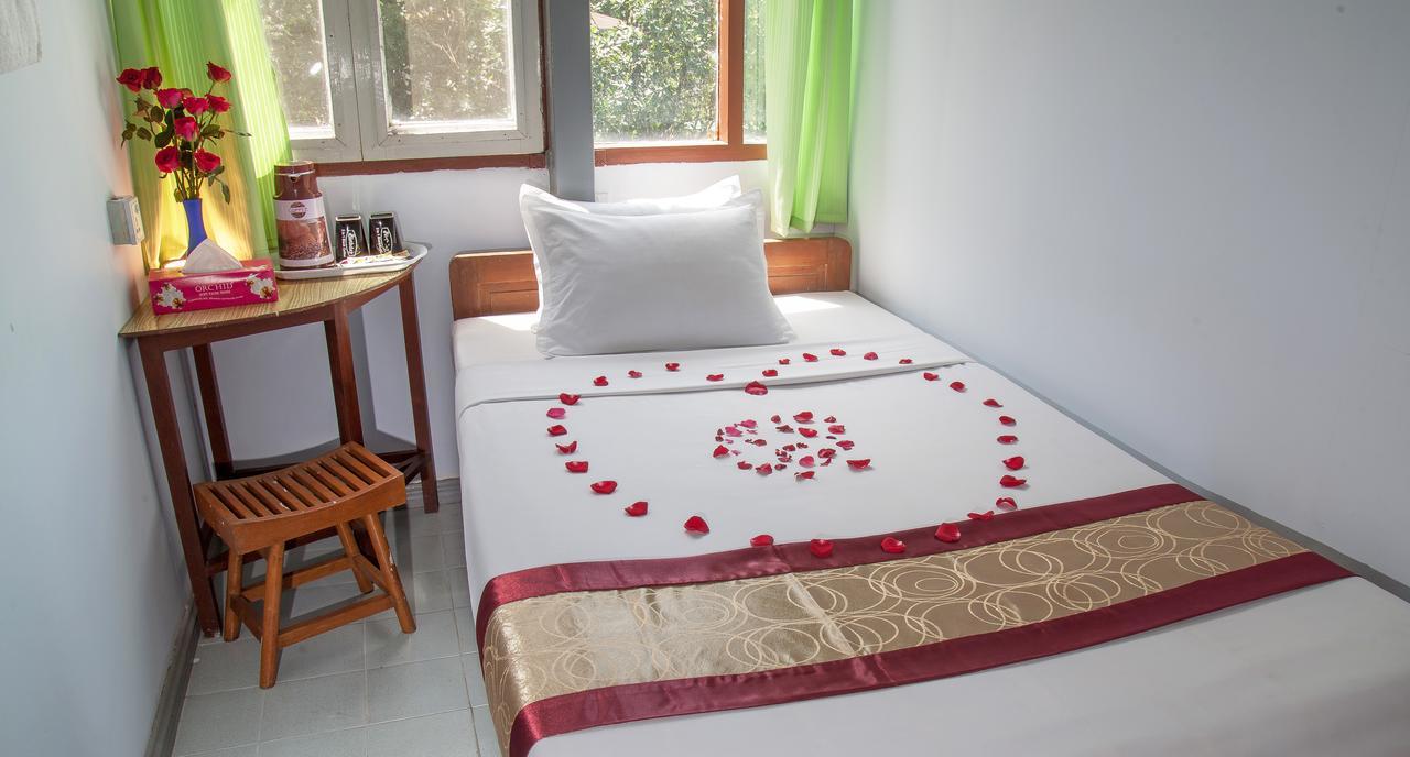 Mother Land Inn 2 Yangon Luaran gambar