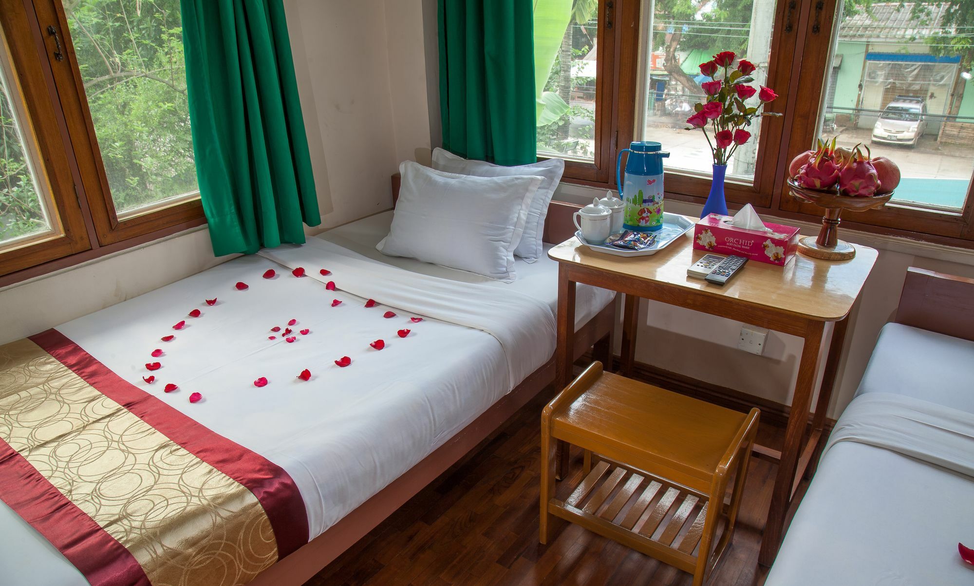 Mother Land Inn 2 Yangon Luaran gambar